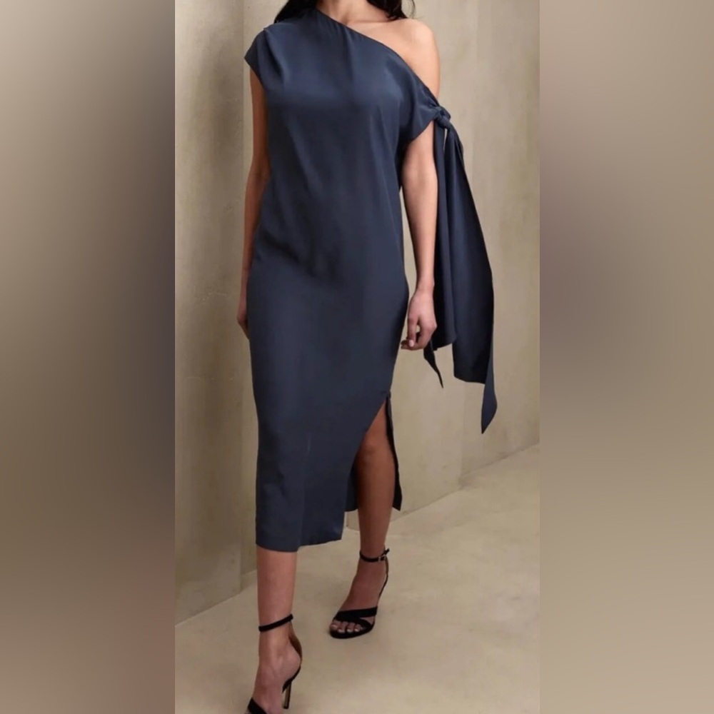 Banana Republic 100% Silk Iris Off Shoulder Formal Midi Dress